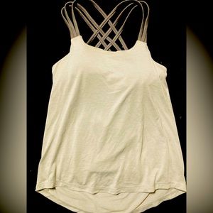 Prana yoga top size medium